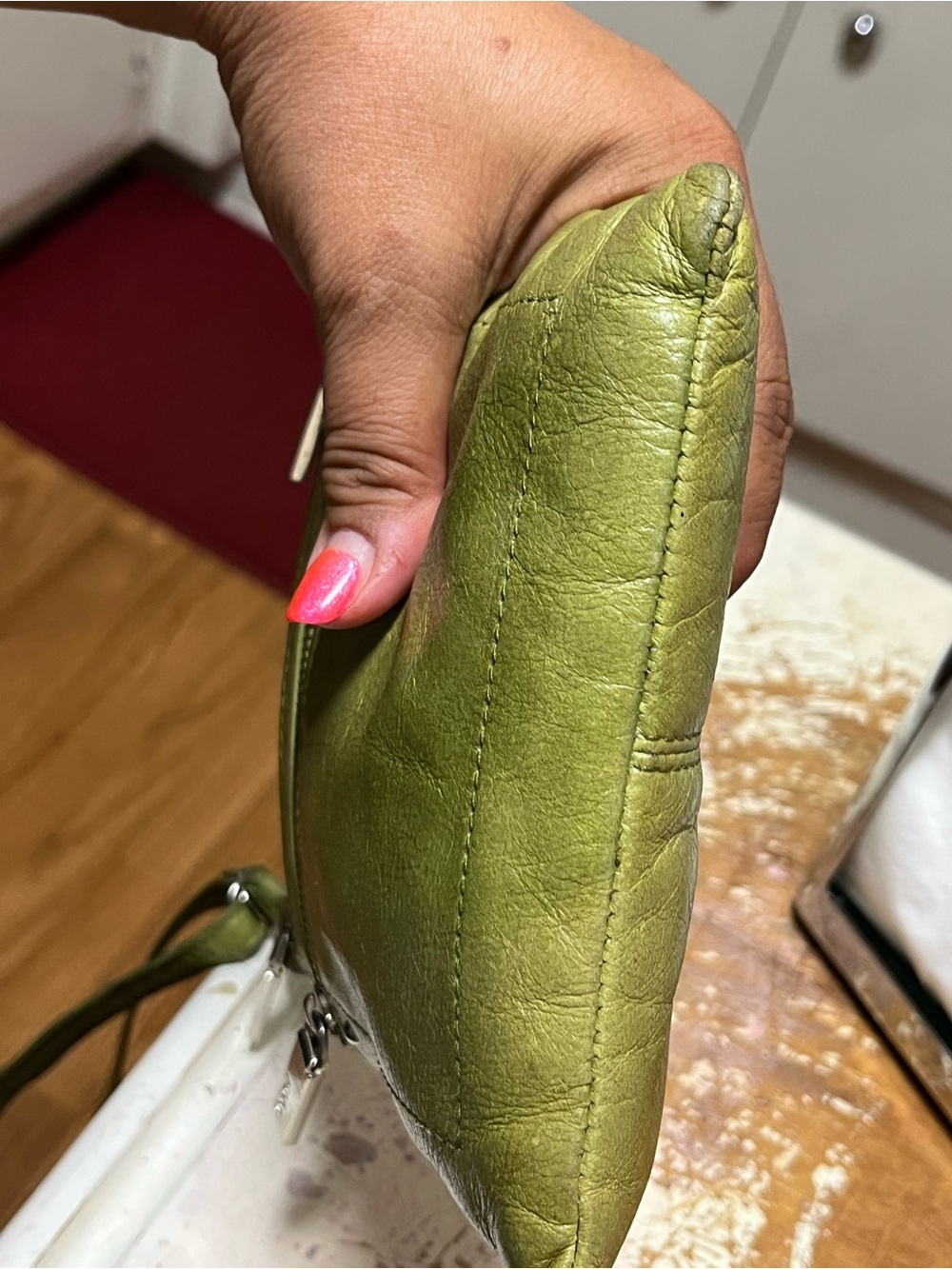 Hobo the Original Becka Crossbody Green Leaf Top Grain leather Pre loved . - Picture 6 of 13